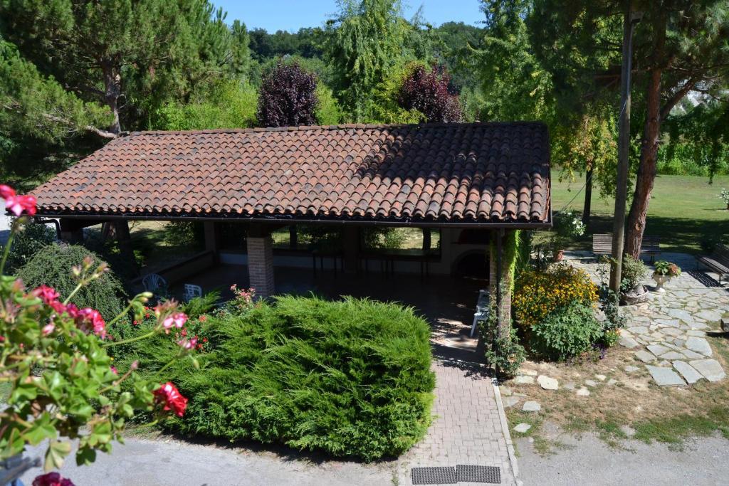 Bed and Breakfast Trattoria Vecchio Mulino Niella Tanaro Exterior foto